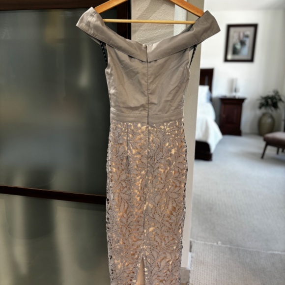 Missguided Lace Barbot Midi Dress - Gray Size 0 - Picture 4 of 13